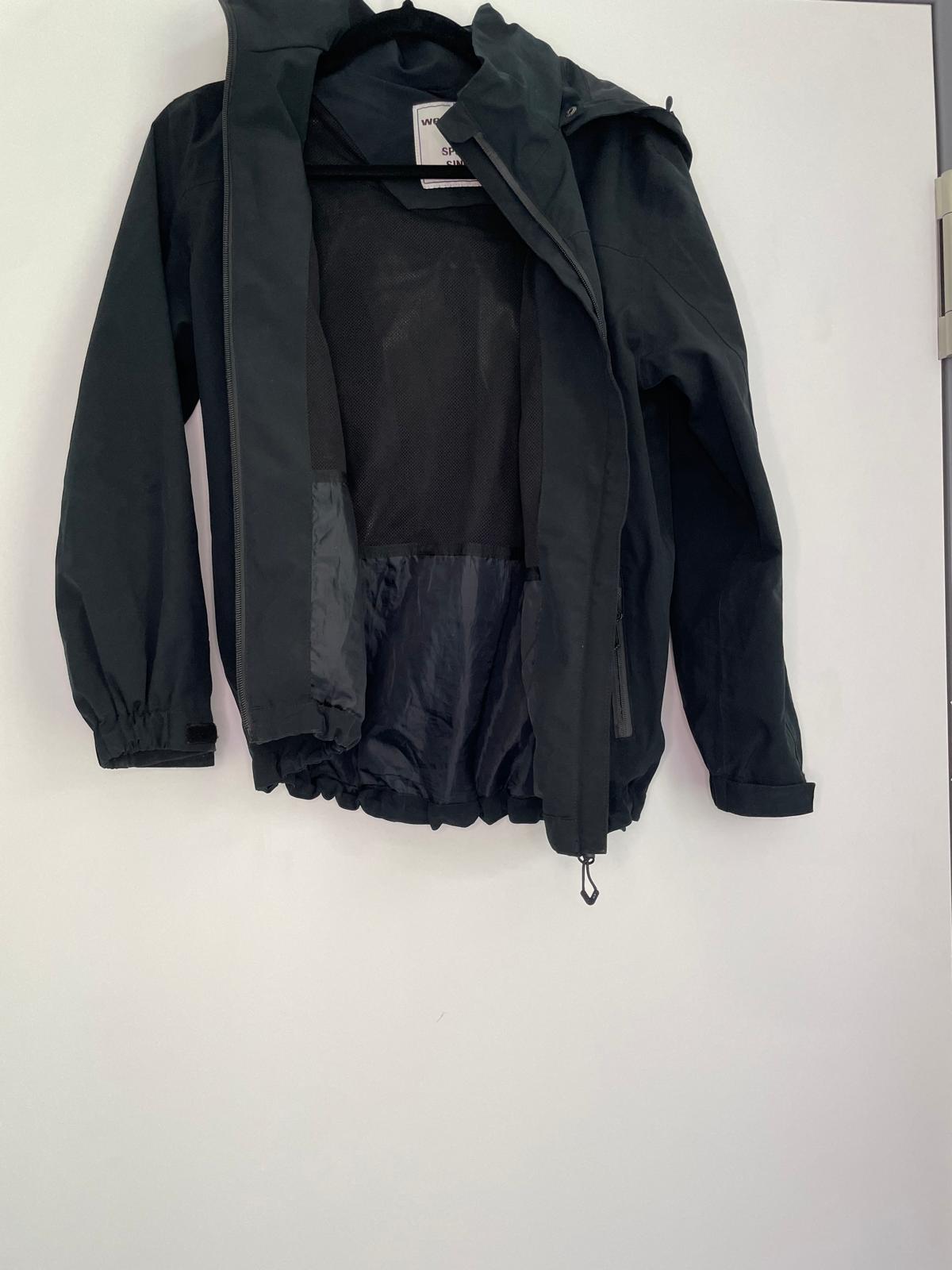 Jacke Schwarz