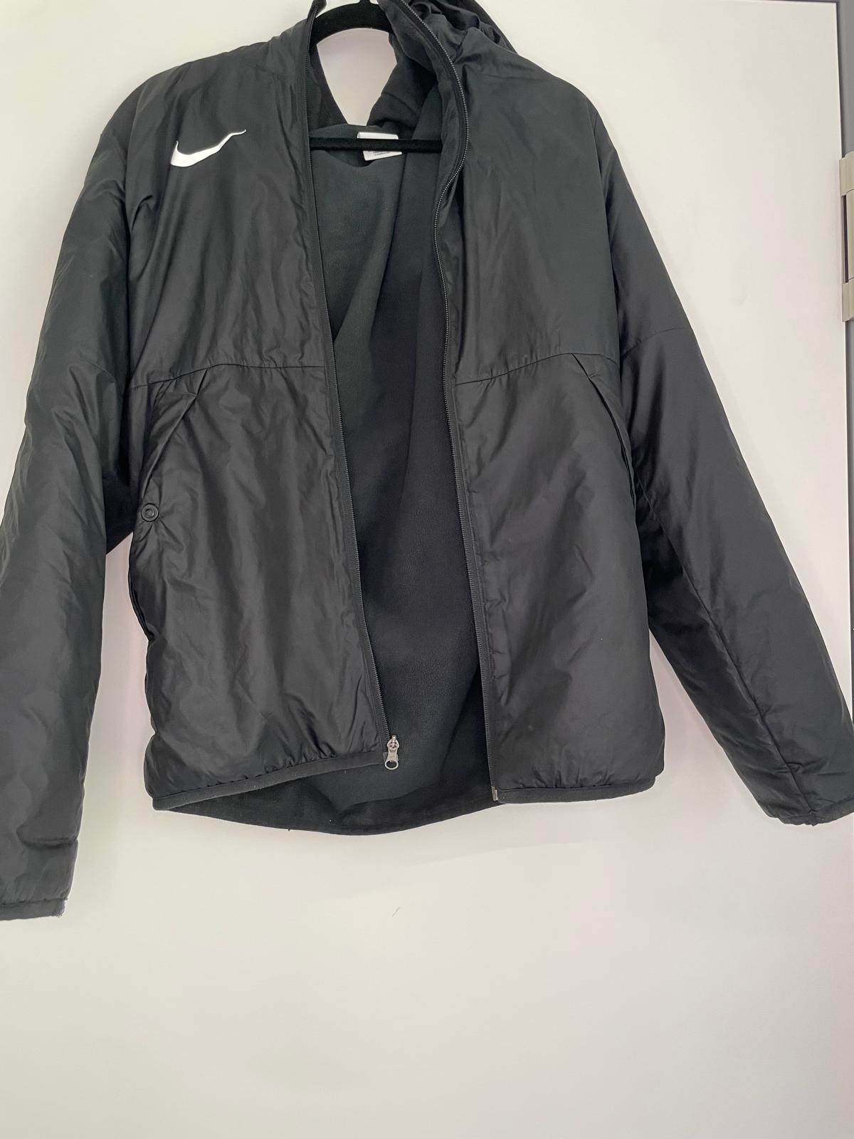 Jacke Schwarz